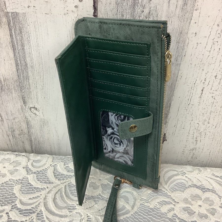 Adrienne Vittadini Size Small Wristlets