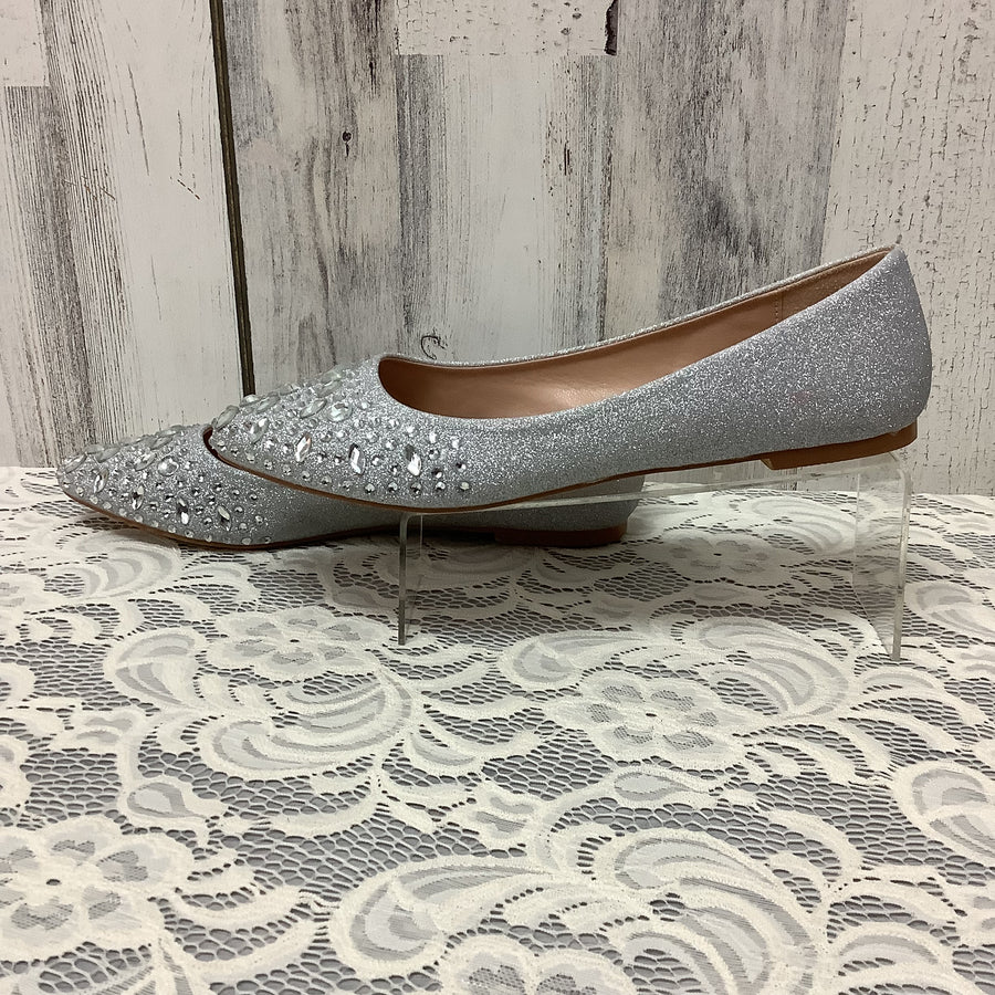 L Lorrainne Size 8.5 Flats