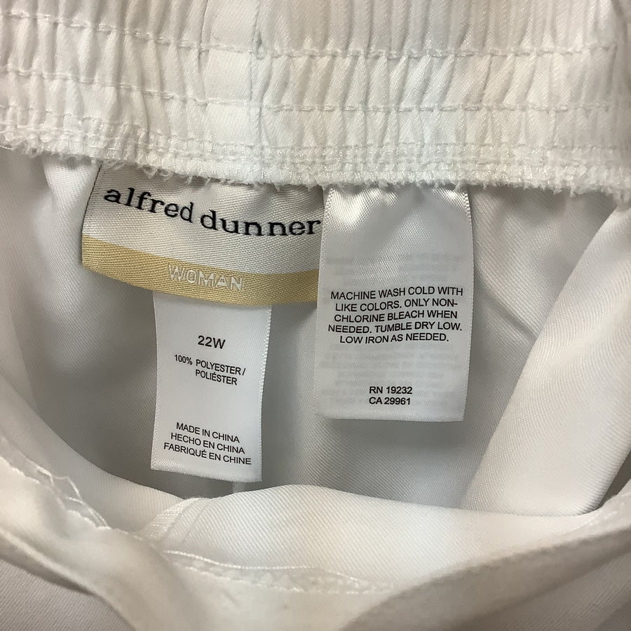 Alfred dunner Size 22 Curvy Capris
