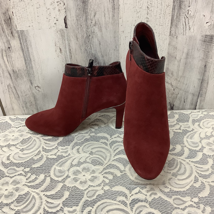Vince Camuto Size 7 Boots