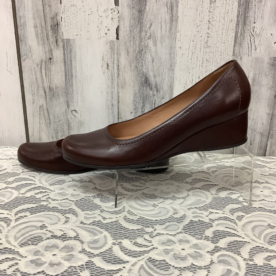 Nurture Size 9.5 M Wedges