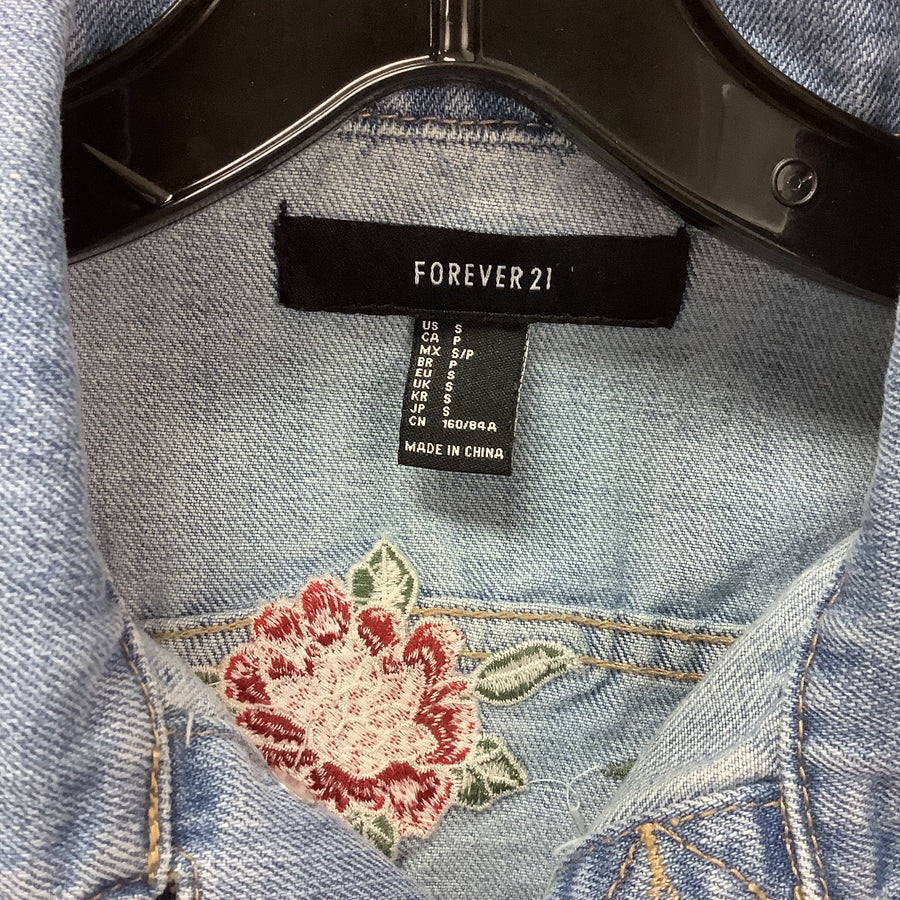 Forever 21 Size Sm Embroidered Junior Denim Jacket