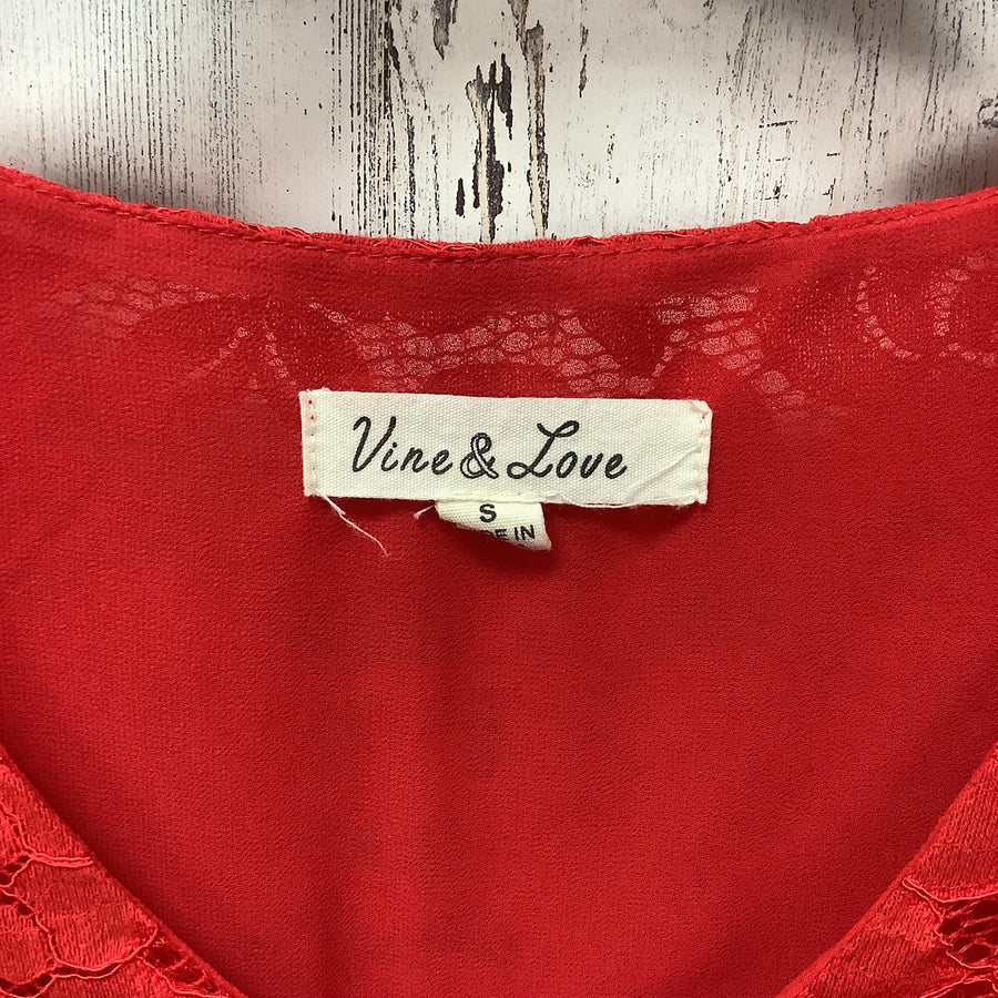 Vine & Love Size Small Shirts & Blouses