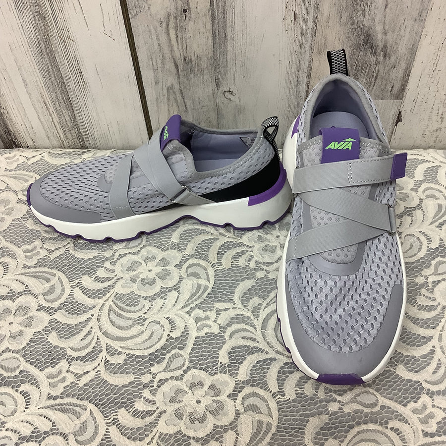Avia Size 8 Sneakers