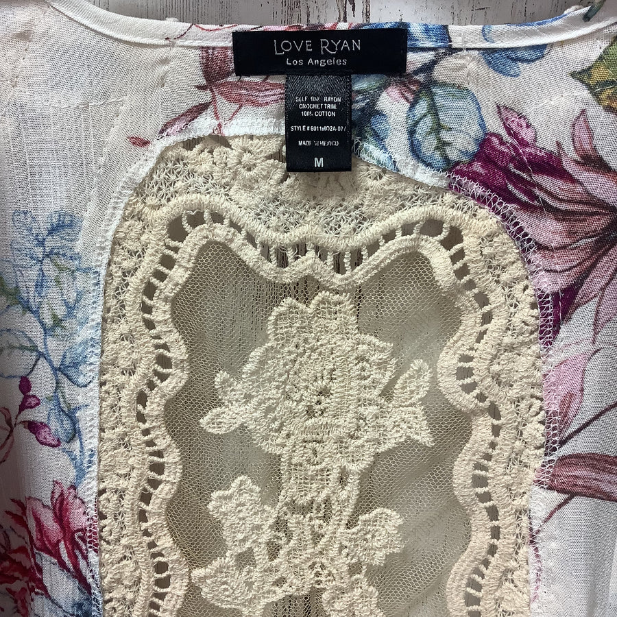 Love Ryan Size Med Shrugs & Shawls