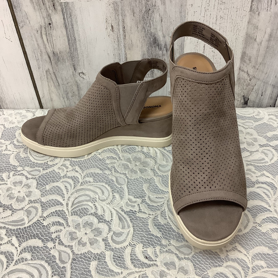 Sonoma Size 11 Sandals