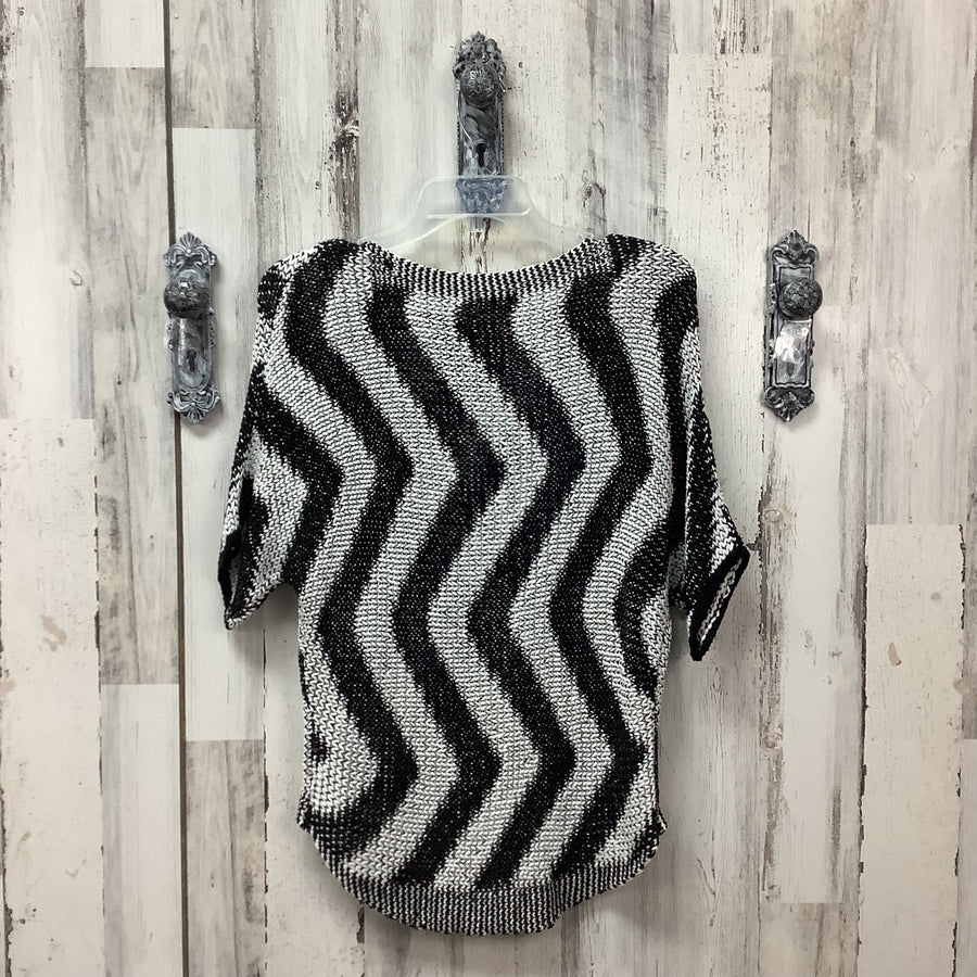 Hannah Size Small Pullover