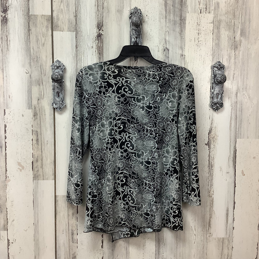 B. Moss Size Large Shirts & Blouses