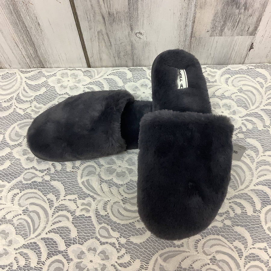 O'NEILL Size 9-10 Slippers