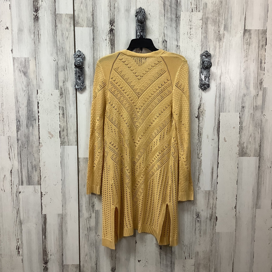 Love Ellie Size Lg Shrugs & Shawls