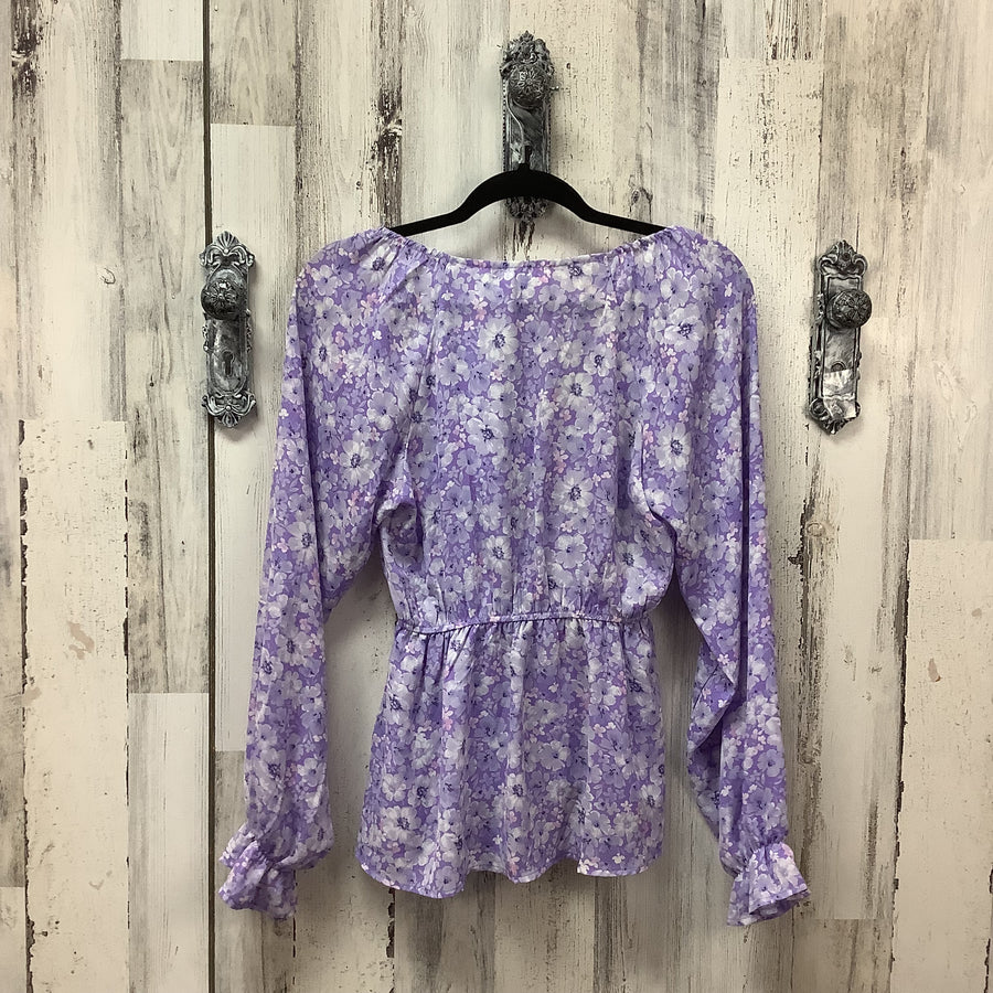 Emily Wonder Size Sm Shirts & Blouses