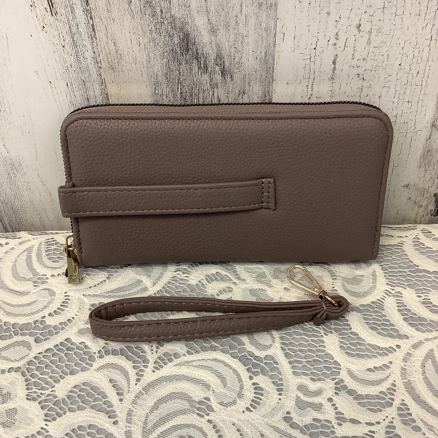 Kedzie Size Sm Clutch