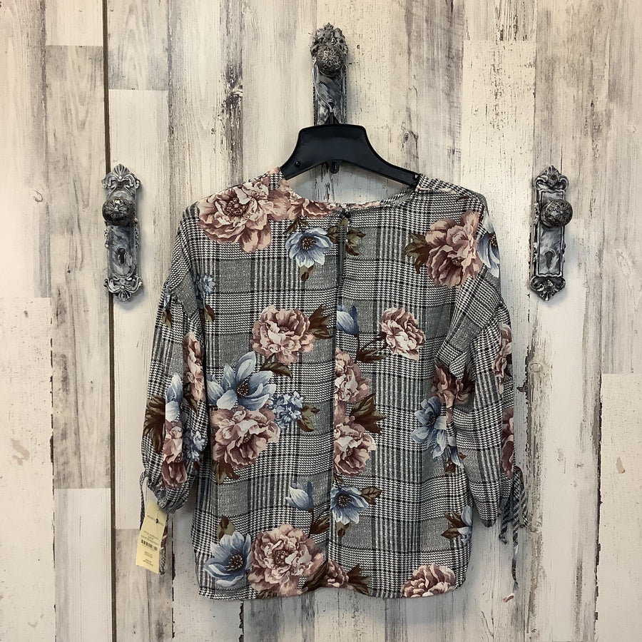 Wishful Park Size Med Shirts & Blouses