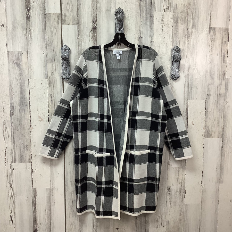 Studio Size 2X Petite Curvy Shrugs & Shawls