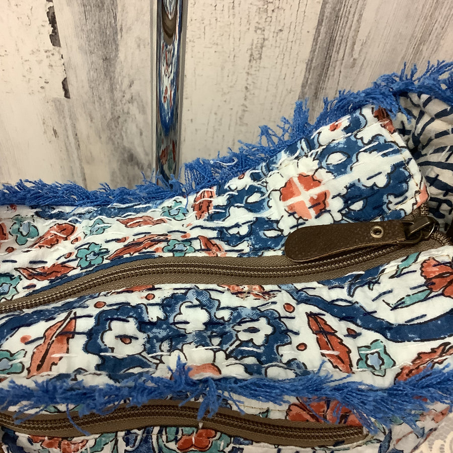 Myra Size Large Shoulder Bags