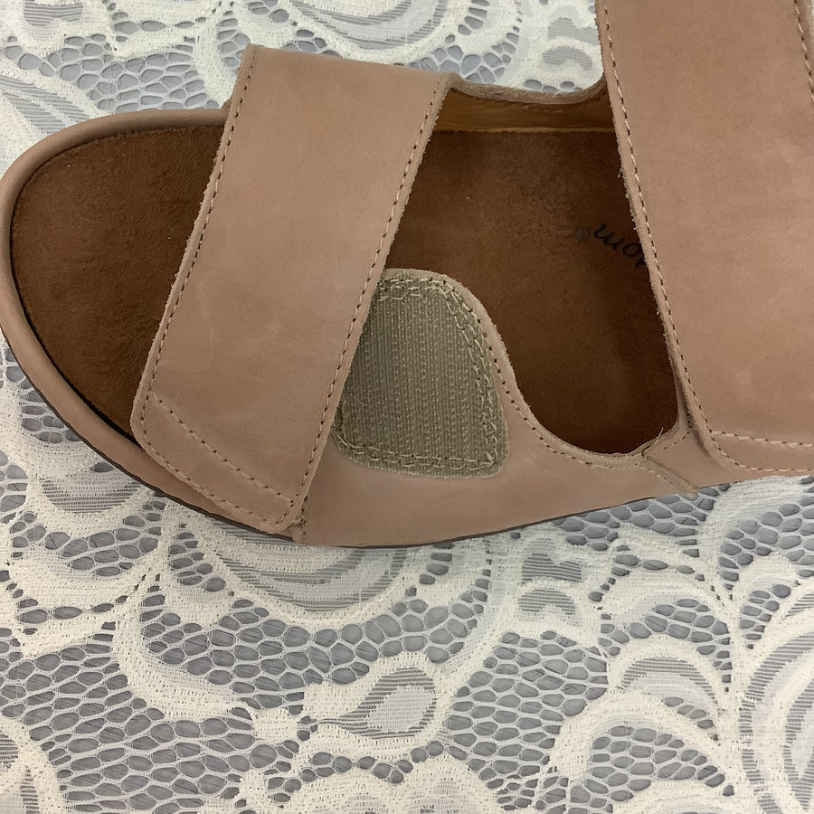Barefoot Freedom Size 10 W Sandals