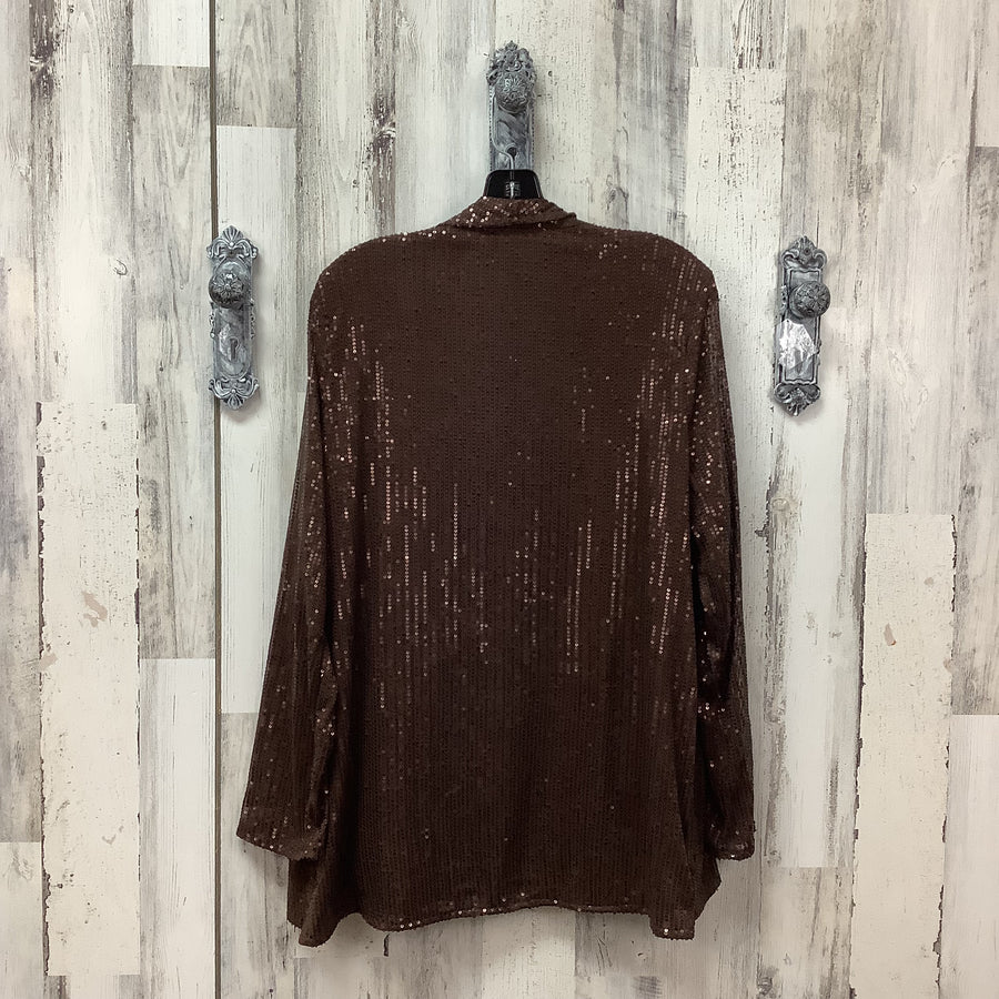 Vine & Love Size Med Shrugs & Shawls
