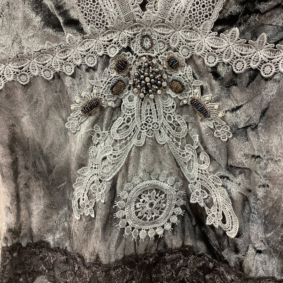 Passion Concept Size Large Lacy Velour Boho Blouse