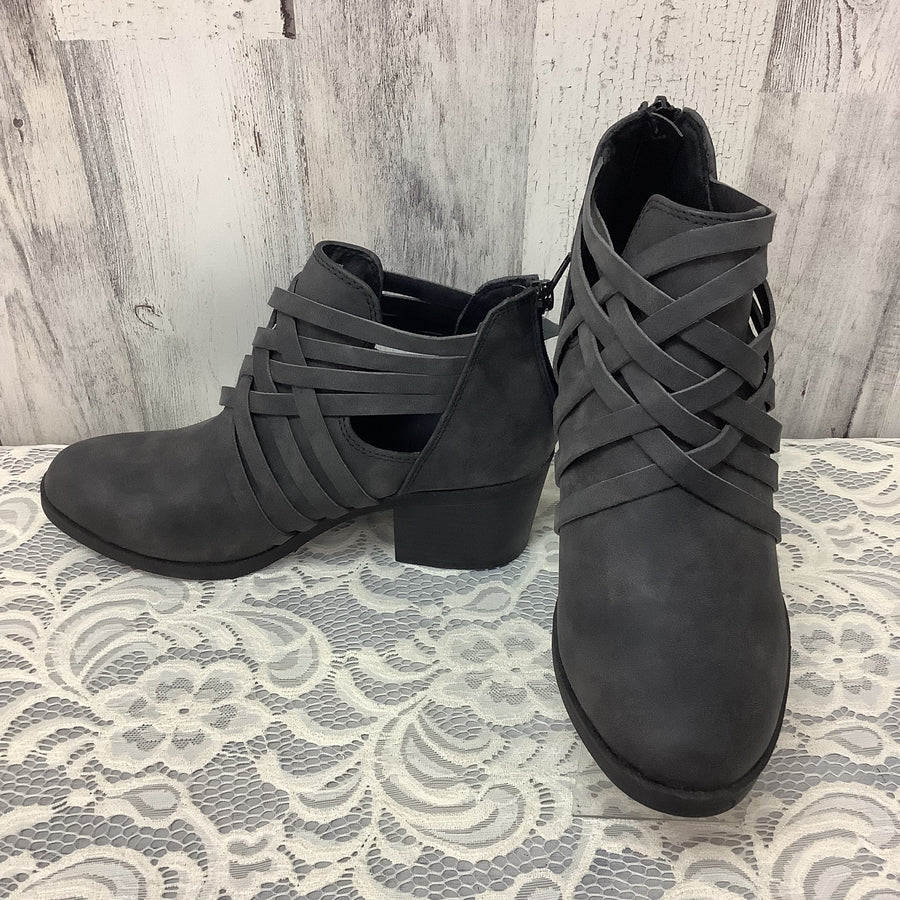 Time & Tru Size 6.5 Boots