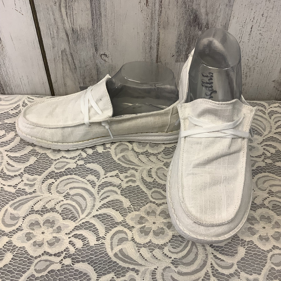 Style & Co Size 8 Sneakers