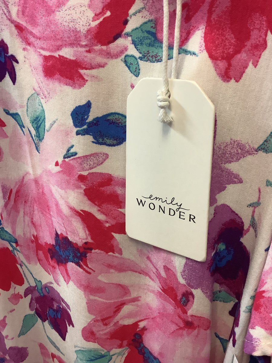 Emily Wonder Size Small Shirts & Blouses