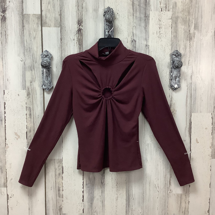 Venus Size Med Junior Shirts & Blouses