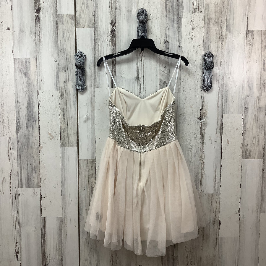 B. Darlin Size Large Junior Formal Dress