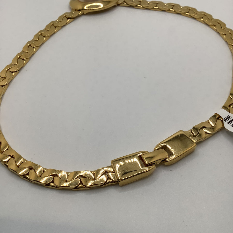 Trifari Size CHOKER Necklaces