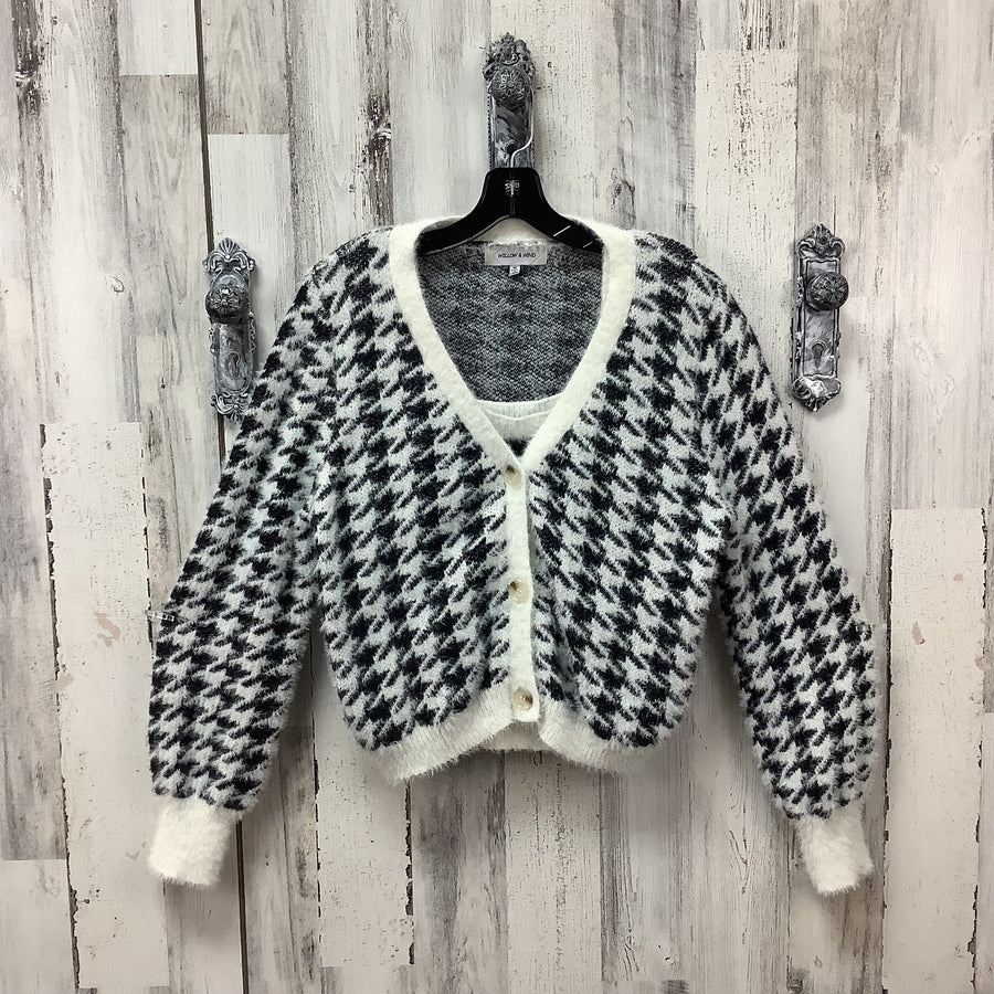 Willow & Wind Size Med Cardigans