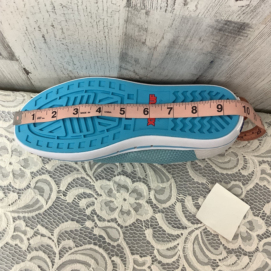 XTRATUF Size 7.5 Sneakers