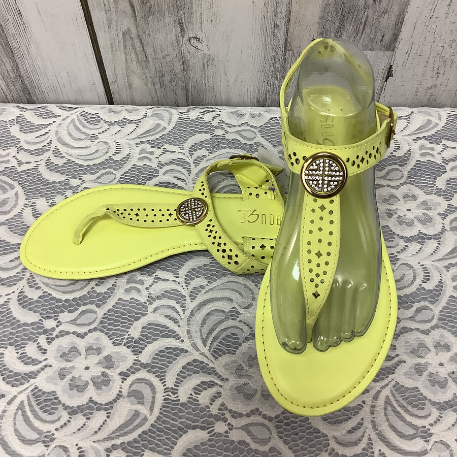 Rouge Size 10 Sandals