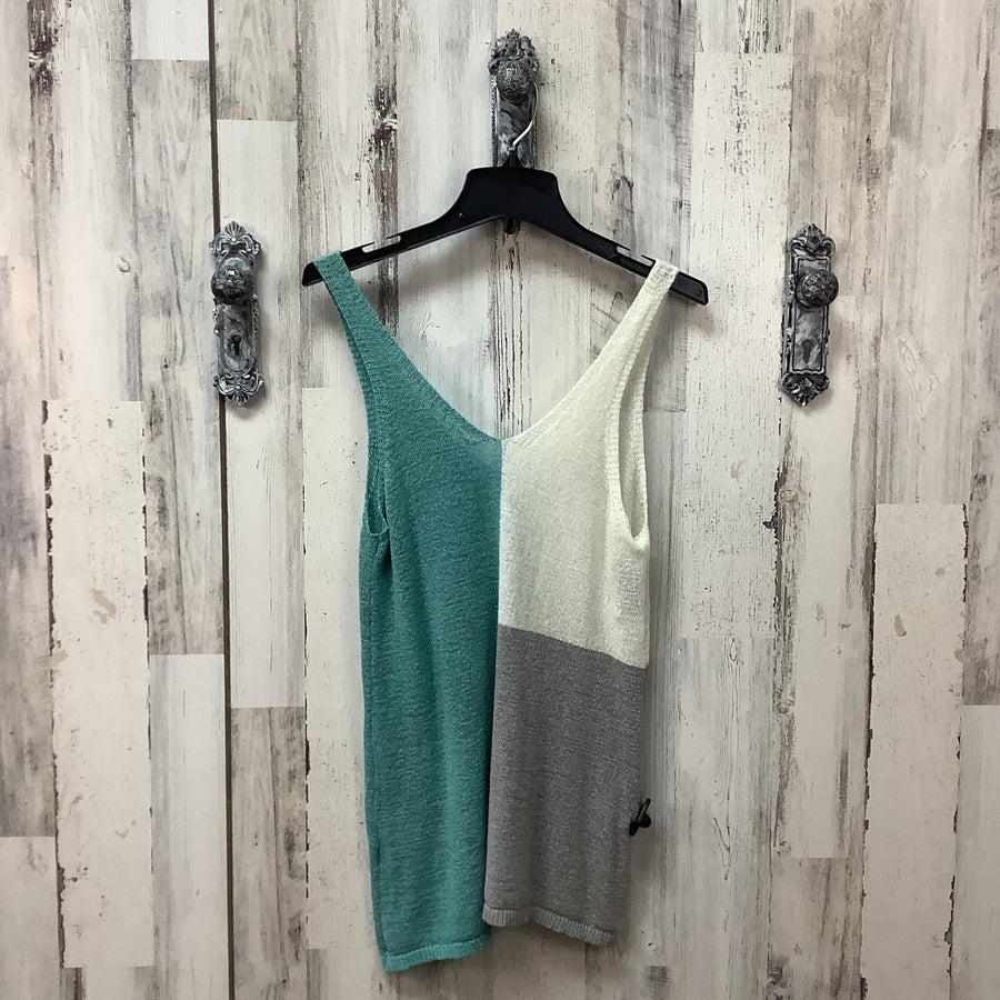 Unknown Size Med Tanks & Camis