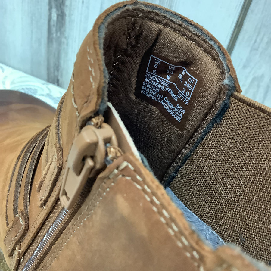 Clarks Size 8.5 W Boots