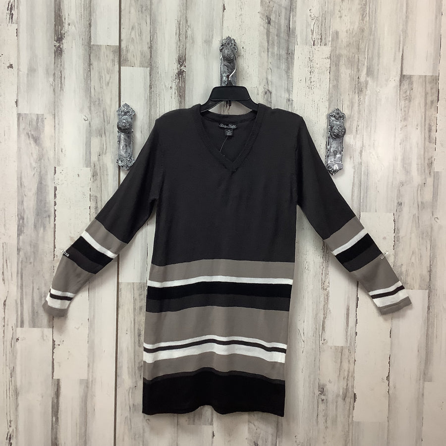 Evelyn Taylor Size Med Pullover