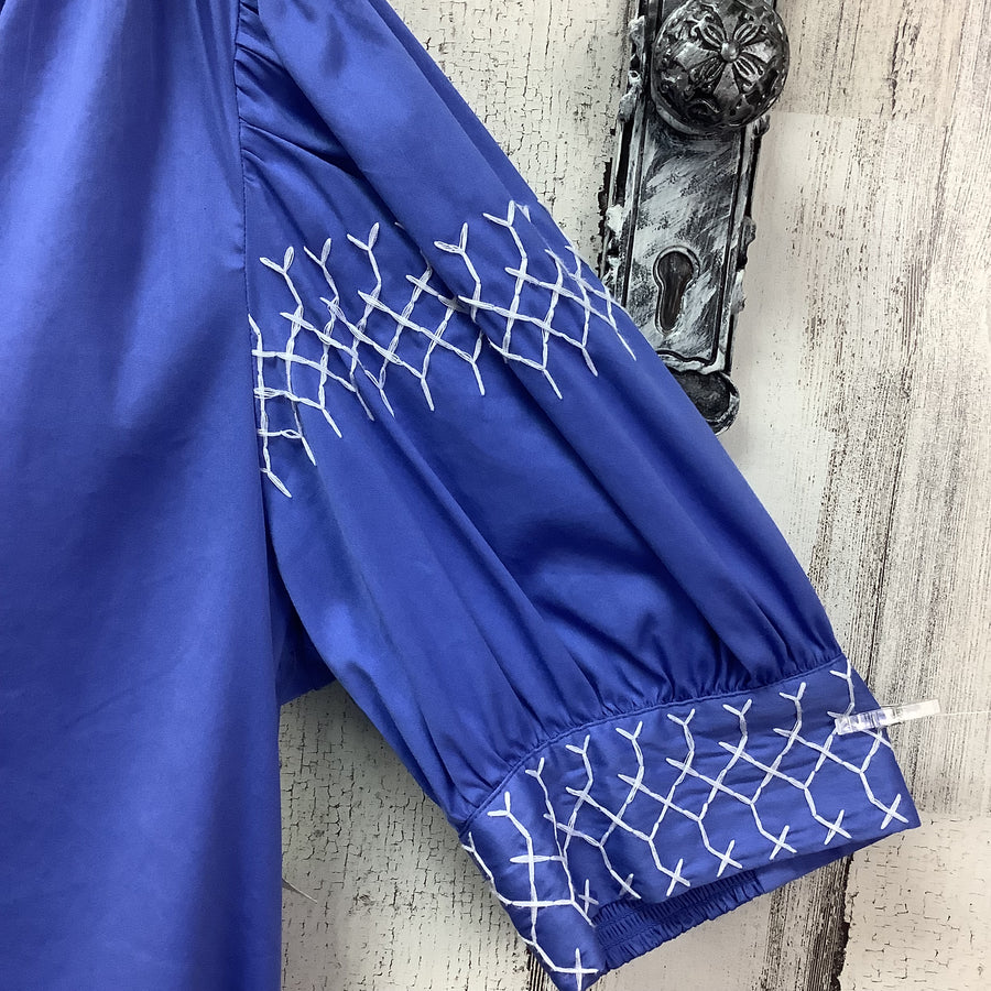 CHICO'S Size Med Shirts & Blouses