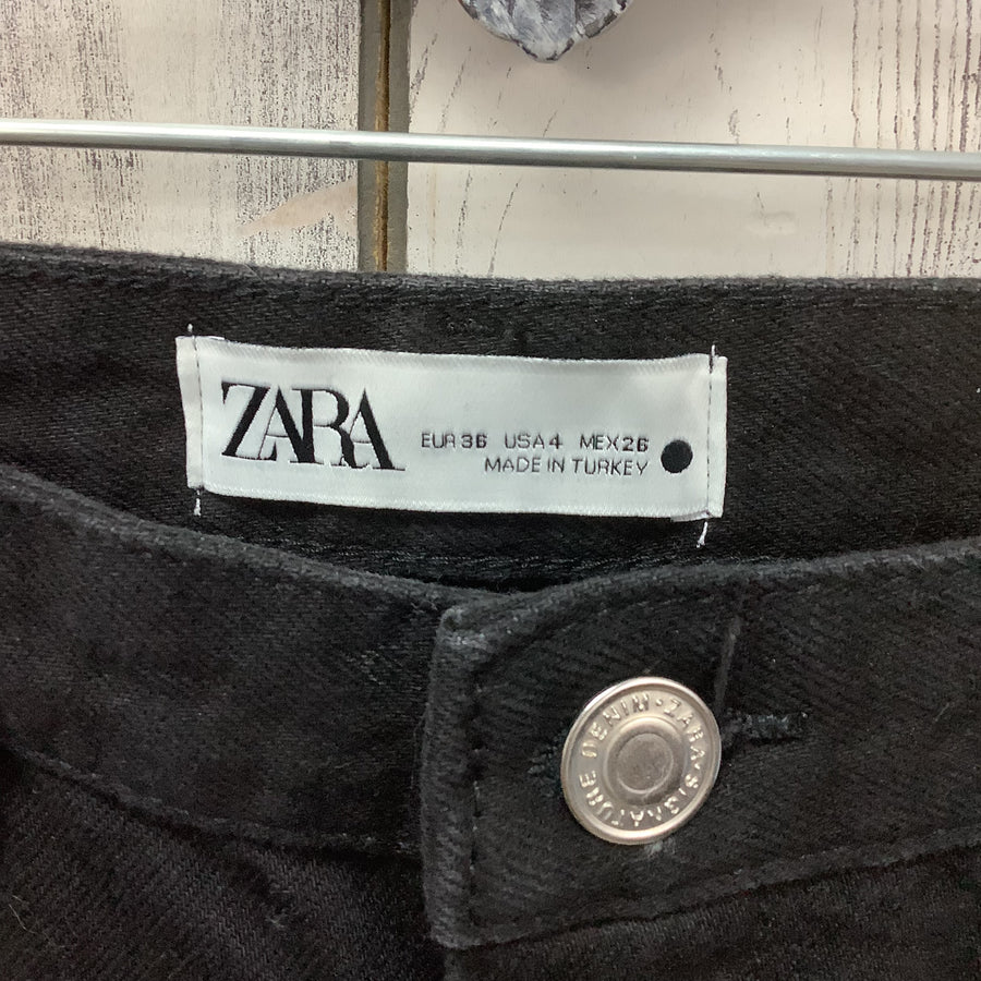 Zara Size 4 Black Straight Leg Jeans