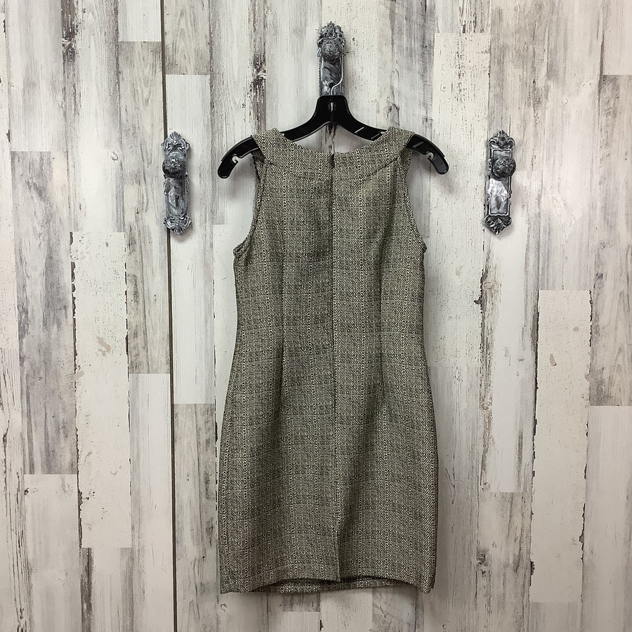 Connected Size 8 P Dress