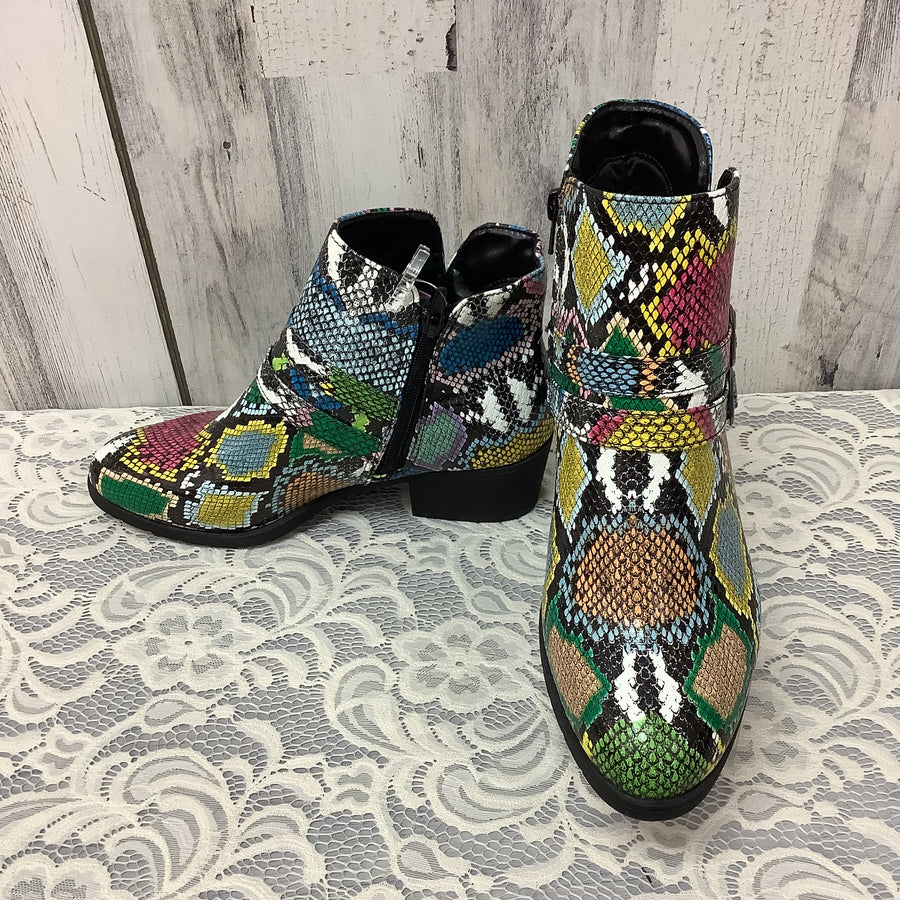 angel steps Size 8.5 Boots