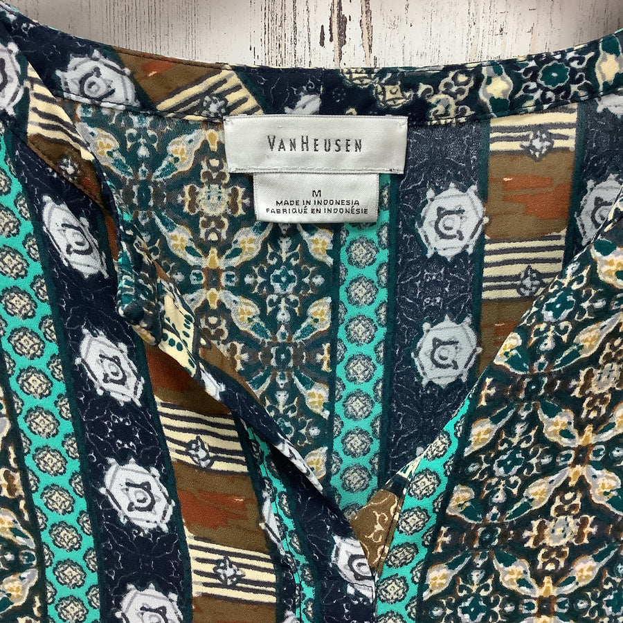 Van Heusen Size Med Shirts & Blouses