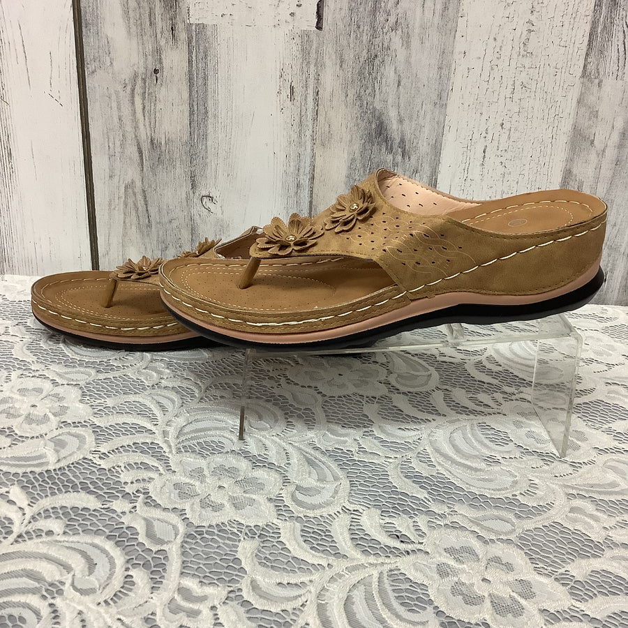 Unknown Size 9.5 Sandals