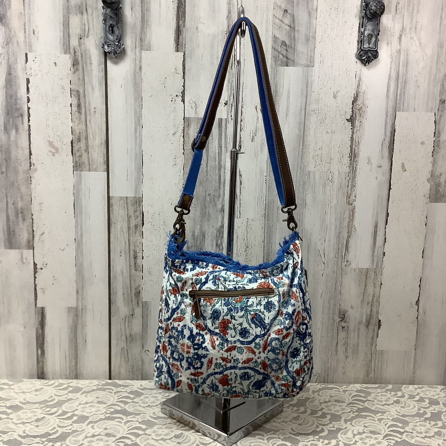 Myra Size Large Shoulder Bags