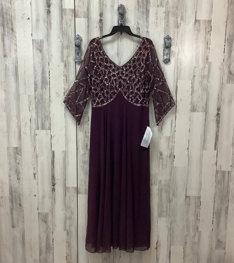 JKARA Size 18 Curvy Formal Gown