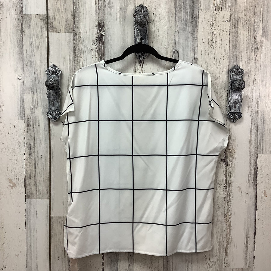 Emery Rose Size Lg Shirts & Blouses