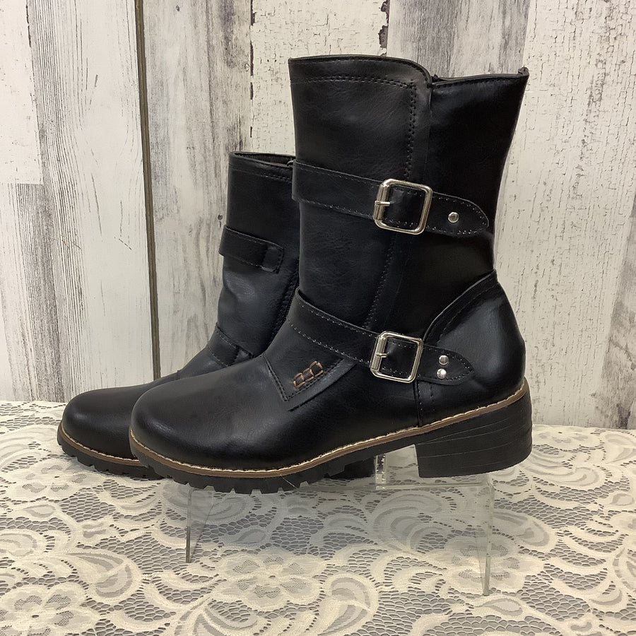 Boutique Size 7.5 Boots