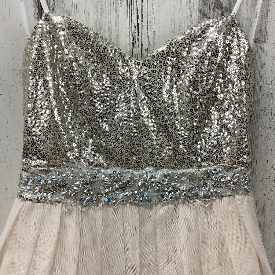 B. Darlin Size Large Junior Formal Dress