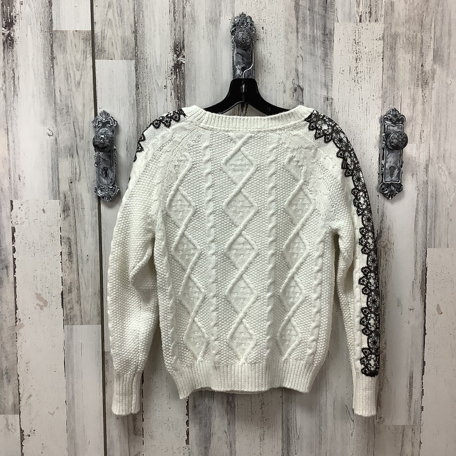 White House Black Market Size Small Pullover