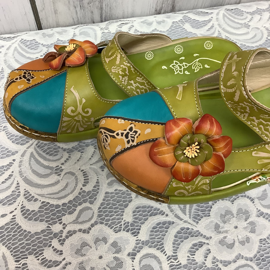 SoCoFy Size 9.5 Sandals