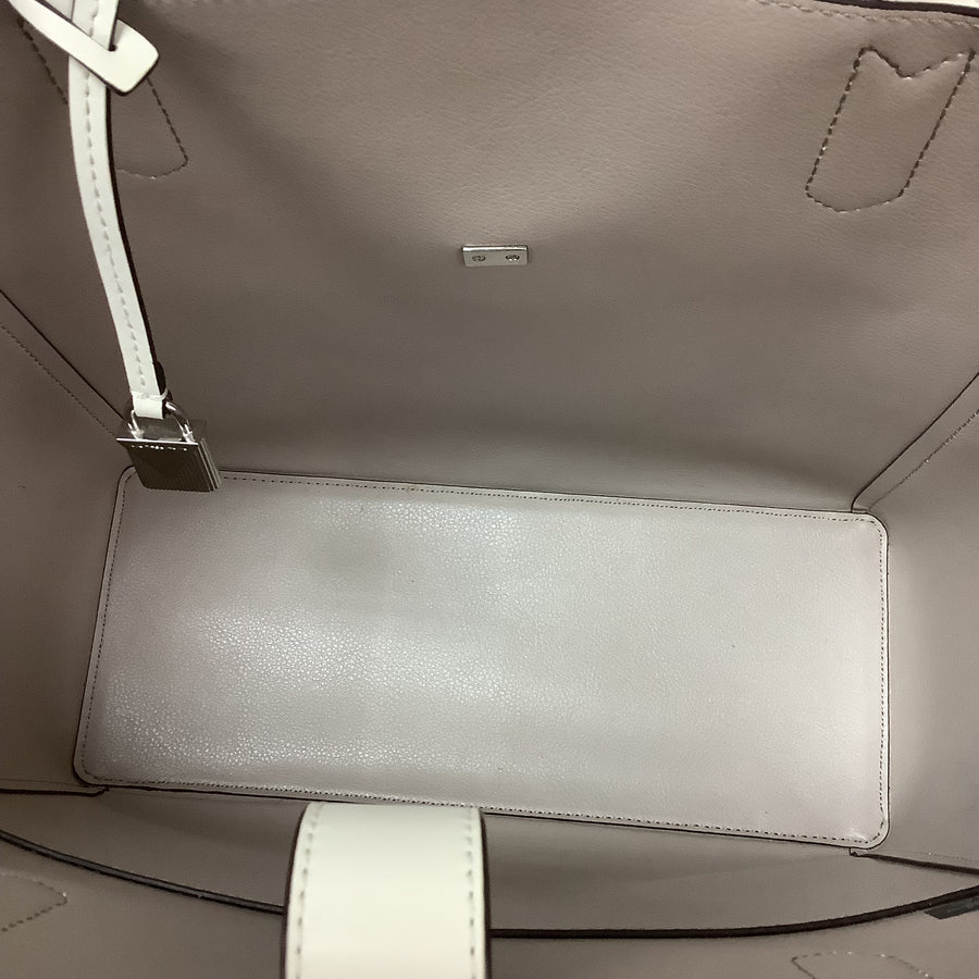 Michael Kors Size Lg Totes