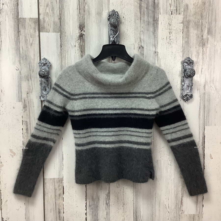 Rafaella Size Med Angora Lambs Wool Blend Pullover