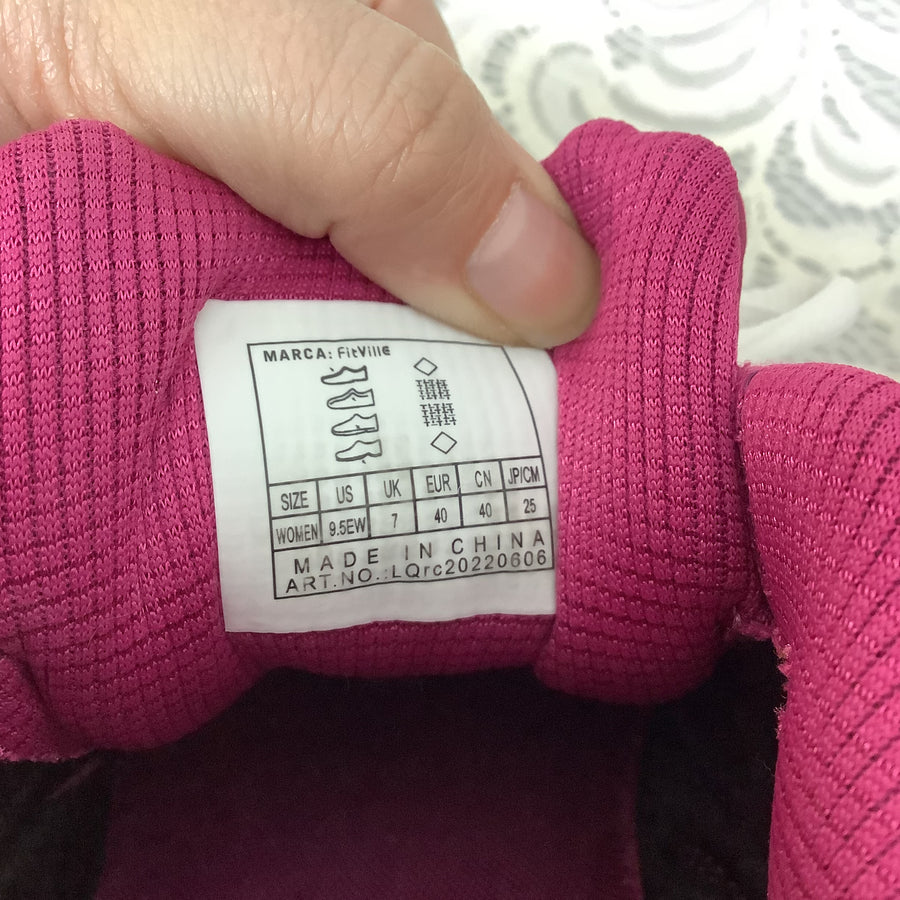 FitVille Size 9.5 Sneakers